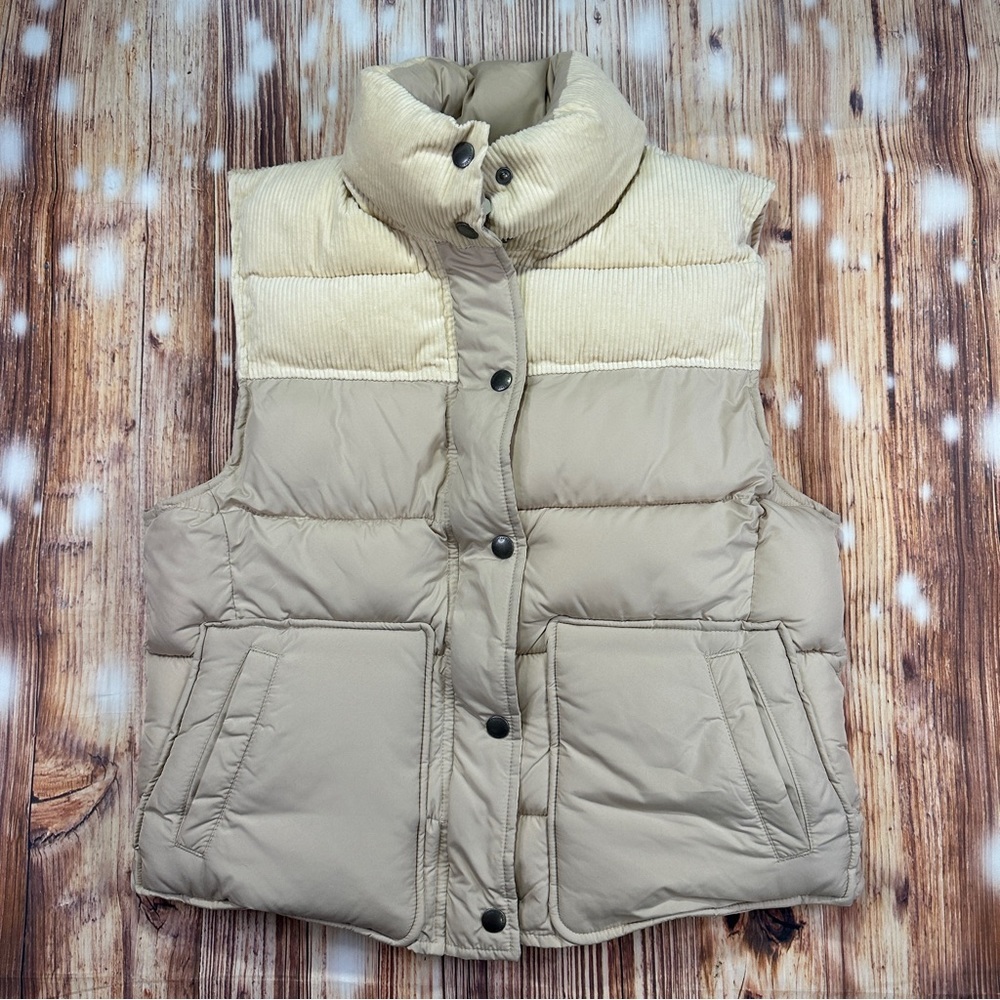 American Eagle Women’s Vest corduroy accent Size Small